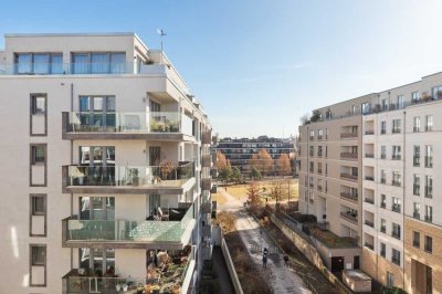 Bezugsfreie 4-Zi.-Wohnung mit zwei Balkonen nahe Potsdamer Platz und Gleisdreieck.