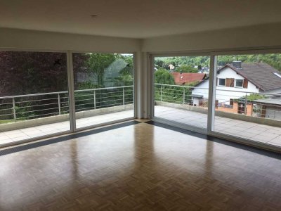 Großzügige helle 4-Zimmer-Whg. mit Garage und 2 Balkonen in ruhiger Lage von Wachtberg-Niederbachem!