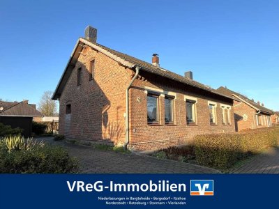 Wohnen in Lägerdorf - gepflegte Doppelhaushälfte mit Garage