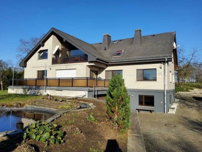 Großzügiges 2-3-Familien-Haus mit hochwertiger Ausstattung und vielen Extras.
