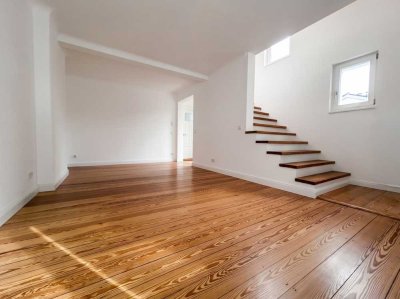 Hochwertig kernsanierte Altbau-Einheit mit Doppelhaus-Charakter – 450m zur Elbe