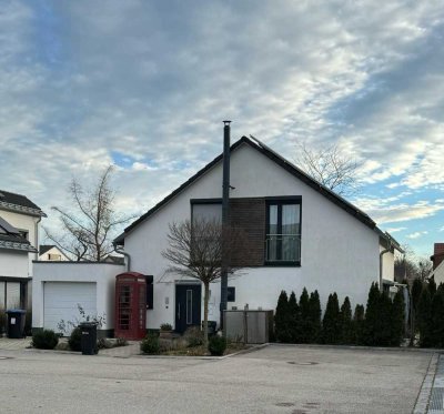 Attraktives 5-Zimmer-Einfamilienhaus mit gehobener Innenausstattung und EBK in Muenchen-Karlsfeld