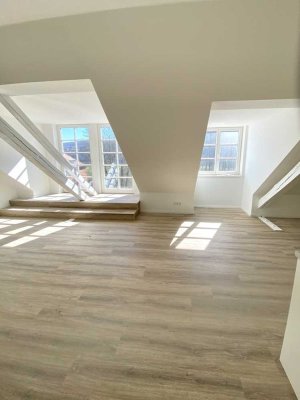 1- Zimmer- Dachgeschosswohnung - ERSTBEZUG - Frei ab 1.7.2025
Mit Fahrstuhl und Stellplatz