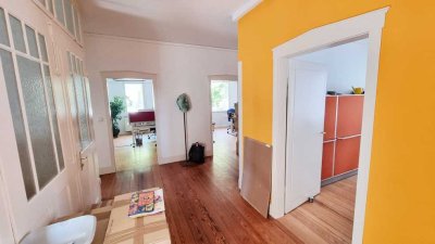Charmante Altbauwohnung mit Flair und Gartenmitnutzung – Bezugsfrei ab 01.08.2025