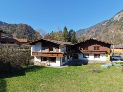 Sonniges, sehr gepflegtes Haus mit 4 Wohnungen