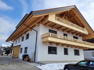 Hochwertige 4 Zimmer EG Wohnung mit Garten in Bernau am Chiemsee
