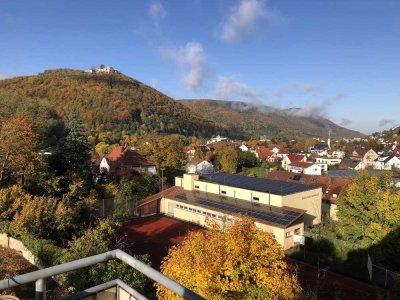 Exklusive Maisonette Wohnung mit Dachterrasse und Panoramablick auf die Burgruine Hohenurach