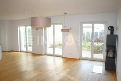 Erstverkauf! Neuwertiger Reihenhaus-Bungalow mit vielen Möglichkeiten