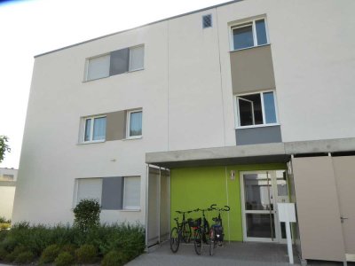 Helle, barrierefreie Wohnung in Erlangen: 2,5-Zimmer-Wohnung mit Balkon