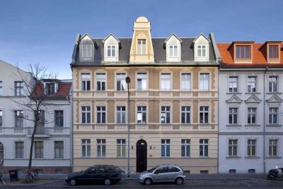 Bezugsfreie 2-Zimmer-Eigentumswohnung in einem sanierten Altbau in Potsdam-Babelsberg