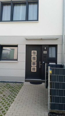 Reihenhaus in Bedburg mit kleinem Garten