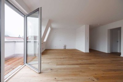 Wohnen über den Dächern Leipzigs - traumhafte 4-Raum-Wohnung in Zentrum-Süd - auf Wunsch mit EBK