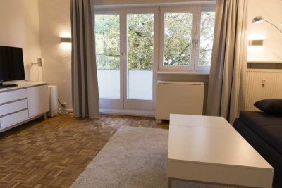 Sehr schöne möblierte 1 Zi-Wohnung mit Balkon in HH-Winterhude
