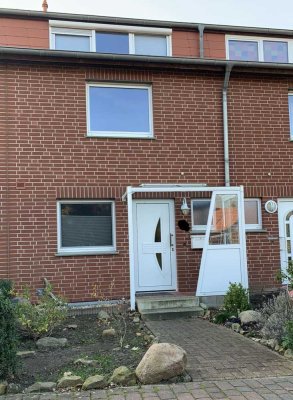 Gepflegtes 5-Zimmer Haus mit Garage in Hagenburg