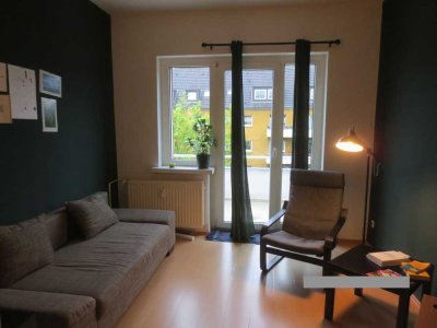Freundliche und helle 2 Raum-Wohnung mit Wohnküche, EBK und Balkon in Köln Weidenpesch.