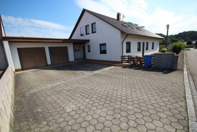 Charmante 4-ZKB im Obergeschoss - ideal für Paare oder kleine Familien!