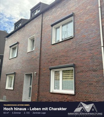 Hoch hinaus - Leben mit Charakter, 3-Zimmer-Wohnung in zentraler Lage