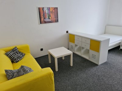 WG Zimmer in dreier Frauen WG