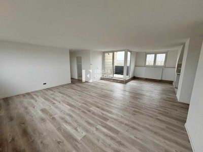 Hell, großzügig, einzugsbereit! 3,5-Zimmer-Wohnung mit Loggia, Stellplatz & Einbauküche (MH25L7)