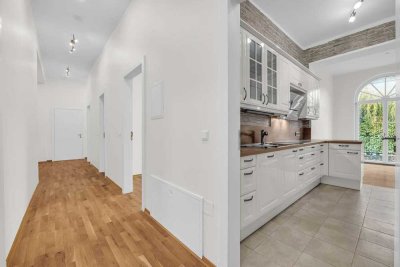 Elegante Altbau-Residenz mit hochwertiger Ausstattung in bester Berliner Lage