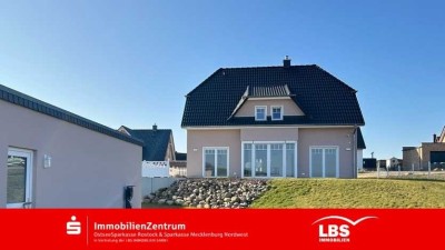 Neubau mit überraschend vielen Extras