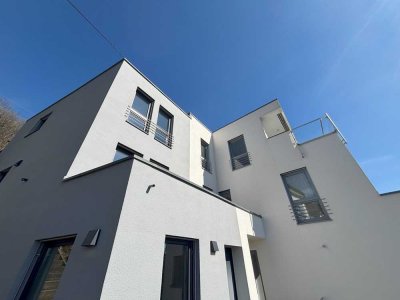 Exklusive Traumvilla mit 
unverbaubarem Weitblick!
