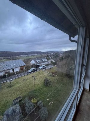 Geräumige 4-Zimmer Wohnung in Tübingen