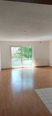 Pffifig geschnittene 3 R. Wohnung