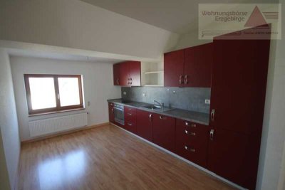 Gemütliche und modern sanierte Dachgeschosswohnung im Zentrum von Annaberg!!