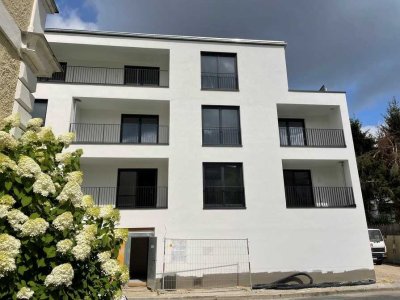 TOP: Moderne 2-Zimmer-Wohnung mit großer Dachterrasse in Bestlage