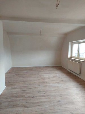 Moderne 4-Zimmer Maisonettenwohnung im 2. OG in Oberhausen-Dümpten.