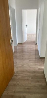 3-Zimmer-Wohnung mit Balkon und Einbauküche in Seelze-Lohnde