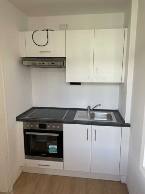 1 Zimmerwohnung mit neuer Einbauküche