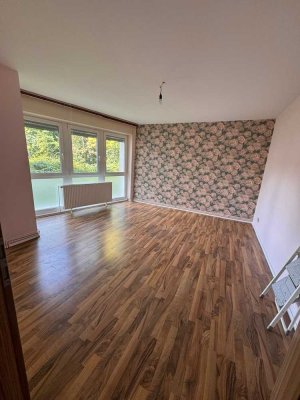 3-Raum-Wohnung mit Wintergarten und EBK in Offenbach am Main