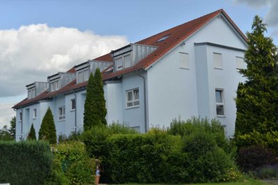 4-Zimmer-Maisonette Wohnung mit überdachtem PKW-Stellplatz