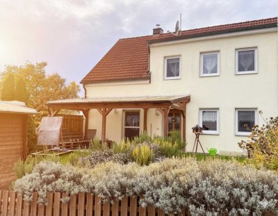 Einladende Doppelhaushälfte mit traumhafter Terrasse – Ihr neues Zuhause