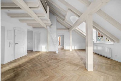 Exklusive 3-ZKB-Dachgeschosswohnung mit EBK in zentraler Lage am Rande der Innenstadt