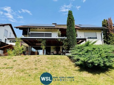 Stilvolles 2-FH mit ELW und großem Gartengrundstück in bester Halbhöhenlage von Nürtingen-Hardt.