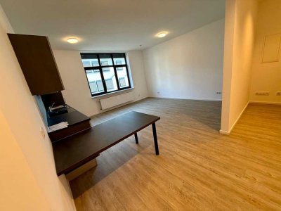 Erdgeschoss Wohnung mit Küche in Stadtmitte