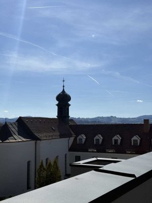 Erstbezug: Exklusive Maisonette mit XXL-Dachterrasse & Alpenblick