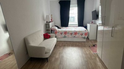Helle und möblierte 44 m² Wohnung in zentraler Lage- ab 01.7. bezugsfrei