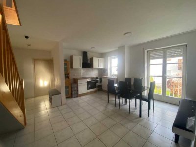 Helle 3,5-Zimmer-Wohnung mit Balkon in Vogtareuth