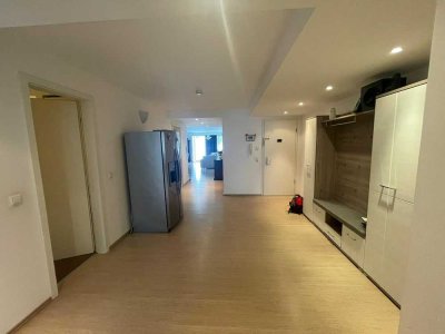 Schöne, großzügige 3 Zimmer Wohnung (Nachtspeicherheizung)