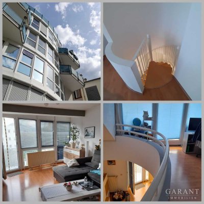 Helle, moderne Maisonettewohnung mit Balkon und Terrasse in zentraler Lage