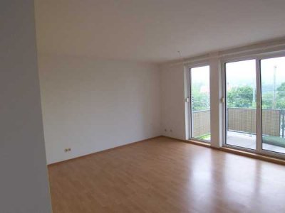 Marko Winter Immobilien -Mosbach-Diedesheim: Helles 1-Zimmer-Appartement mit Balkon