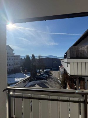 Stilvoll sanierte 3,5-Zimmer-Wohnung mit Balkon & Bergblick in Durach