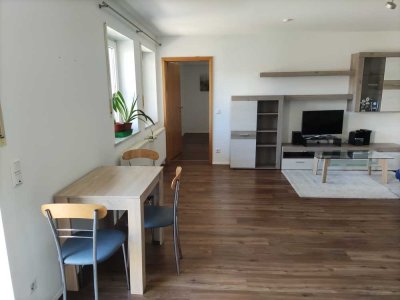 1,5-Zimmer-Souterrain-Wohnung mit EBK in Kumhausen für Wochenendheimfahrer/in