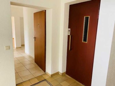 Großzügige 3-Zimmer-Wohnung mit Balkon sucht Mieter!