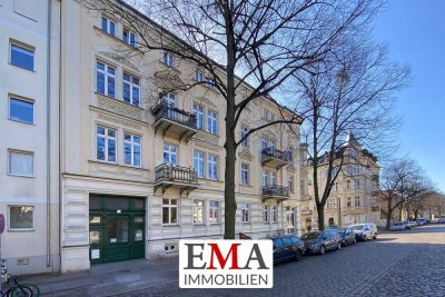 Möbliertes Zwei-Zimmer-Altbaujuwel nahe Schloss Sanssouci