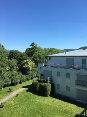 Bad Godesberg, Seniorenresidenz Domhof, 3 Zimmer Penthouse Wohnung mit Fernsicht zum Siwebengebirge
